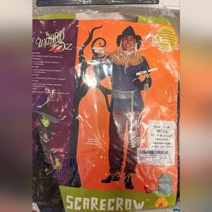 Adult Wizard of Oz Scarecrow Costume, size small, NWT